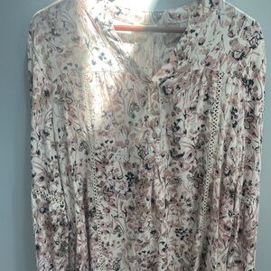 Perch Blue Pepper long sleeve floral blouse with crochet accents size 2x